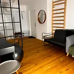 Trainstation Apartmans Pressburg-paris *