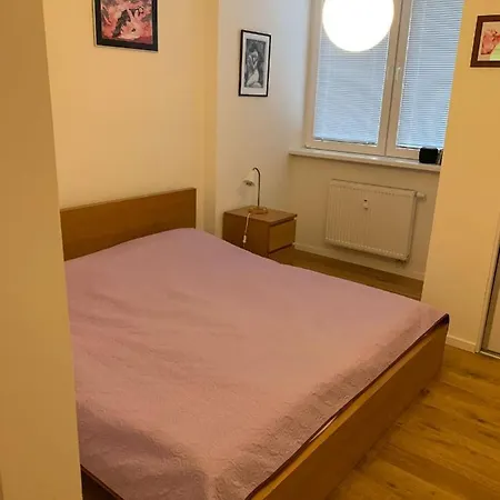 Trainstation Apartmans Pressburg-paris *