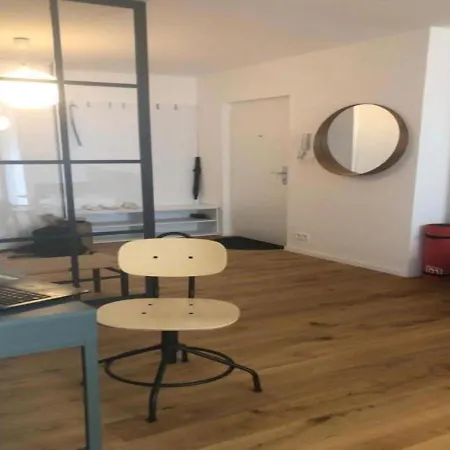 Trainstation Apartmans Pressburg-paris * Братислава