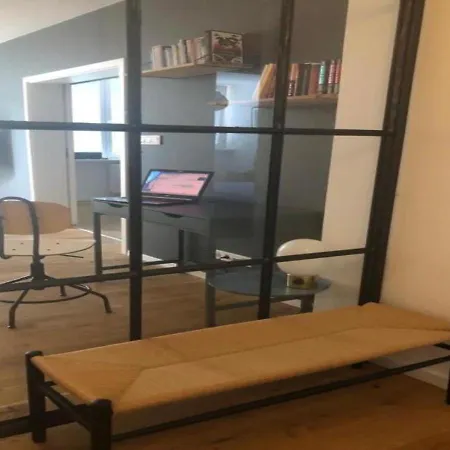 Trainstation Apartmans Pressburg-paris Апартаменты