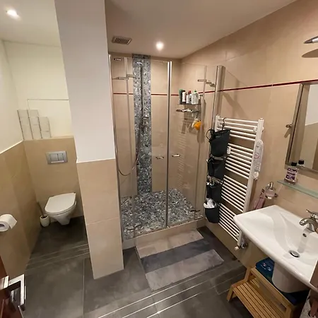 Trainstation Apartmans Pressburg-paris Apartamento *