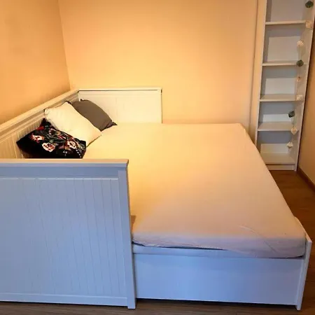 Trainstation Apartmans Pressburg-paris ברטיסלאבה